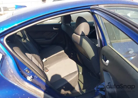 2018 Kia Forte Lx z USA, uszkodzony, nr VIN 3KPFL4A74JE164283